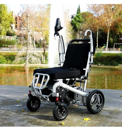 Silla de ruedas con plegado automático